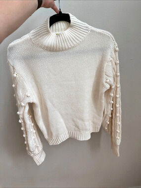 Gianni Bini Cream Sweater